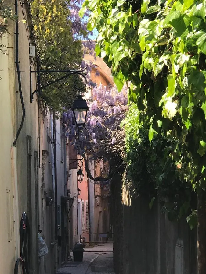 Appartement Place des lices Saint Tropez 0*, Saint-Tropez France